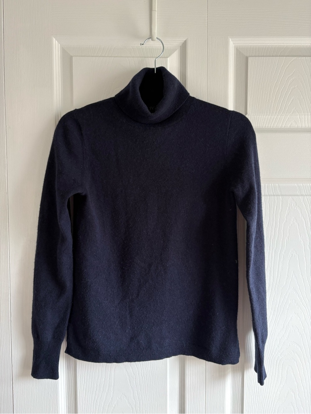 J.Crew Cashmere Dark Navy Blue Turtleneck Sweater XS Academia Career Teacher - Picture 4 of 12